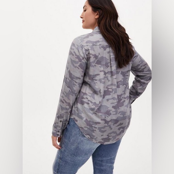 Torrid sark grey Relaxed Fit Brushed Rayon Button-Up Shirt plus size 1X - Picture 5 of 12